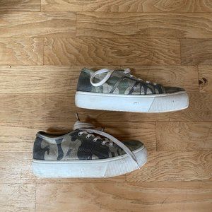 Steve madden camouflage sneakers